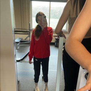 Meet your Posher, Kira